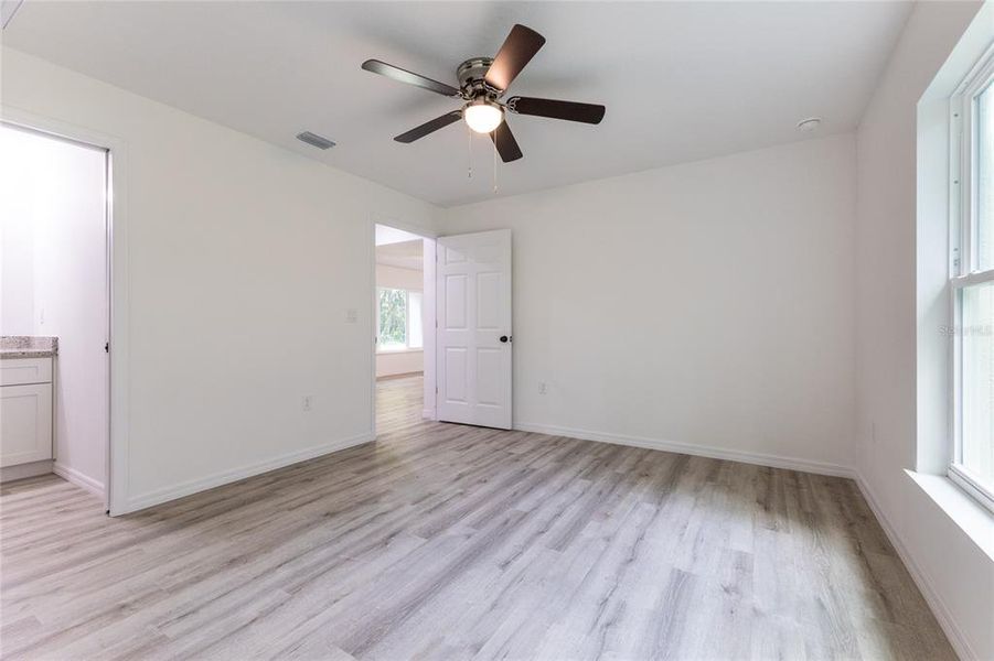Spacious, unfurnished interior of a new home in , Dunnellon (Image 35). Spacious, unfurnished interior of a new home in , Dunnellon (Image 35).