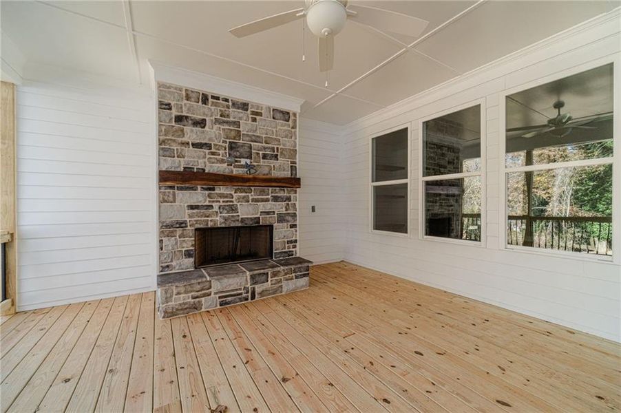 Exterior details and patio area of a home in , Monroe (Image 3).