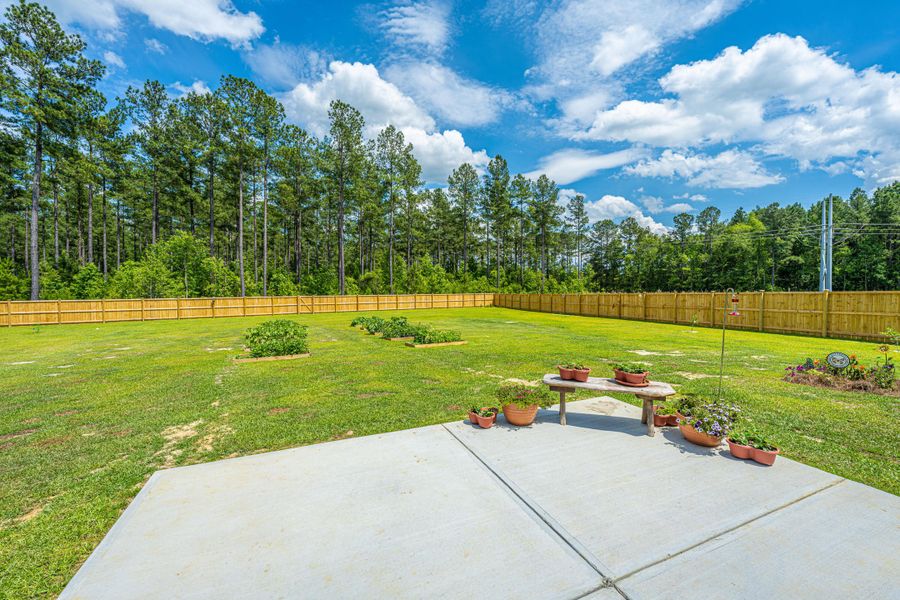 Image 69 of a home in French Quarter Creek.