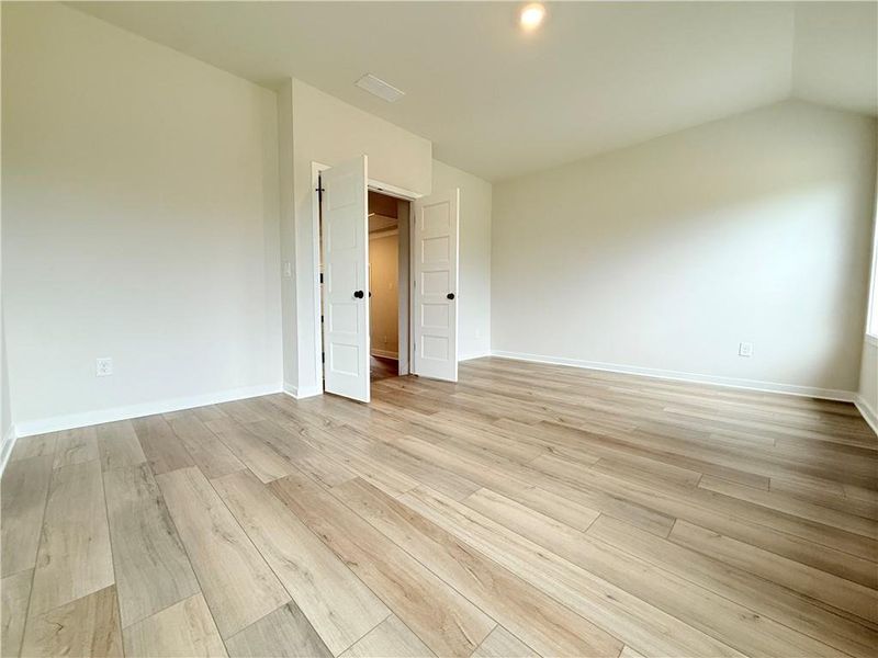 Spacious, unfurnished interior of a new home in Ponderosa Farms Reserve, Gainesville (Image 46). Spacious, unfurnished interior of a new home in Ponderosa Farms Reserve, Gainesville (Image 46).