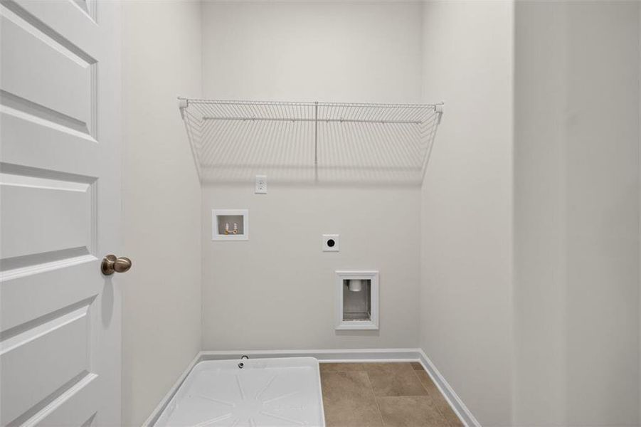 Spacious, unfurnished interior of a new home in Jameson Towns, Villa Rica (Image 34).