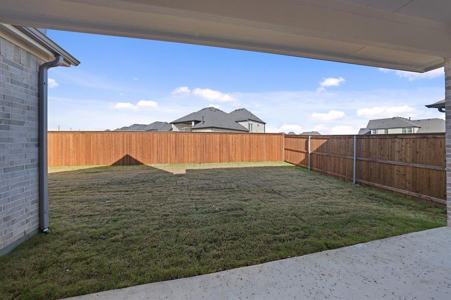 Exterior details and patio area of a home in Brookhollow West, Prosper (Image 4).