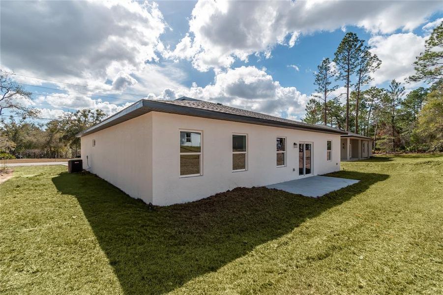 Exterior details and patio area of a home in , Citrus Springs (Image 4). Exterior details and patio area of a home in , Citrus Springs (Image 4).
