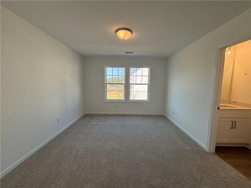 Spacious, unfurnished interior of a new home in Arbors at Richland Creek, Buford (Image 29).