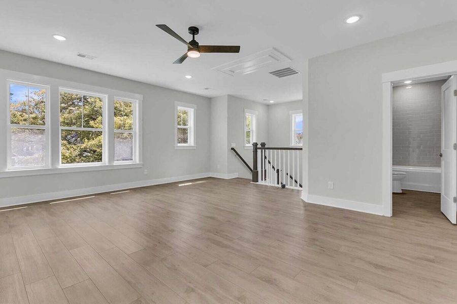 Spacious, unfurnished interior of a new home in Hidden Ponds Reserve, Awendaw (Image 13).