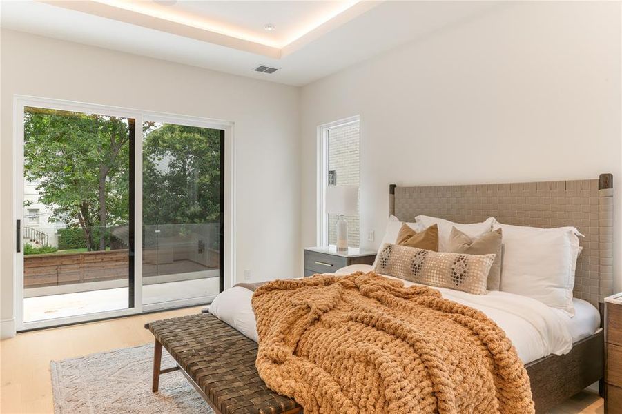 Furnished interior view inside a new home in , Dallas (Image 12).