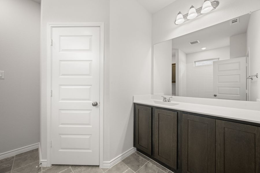 Image 28 of a home in Eagle Cove.