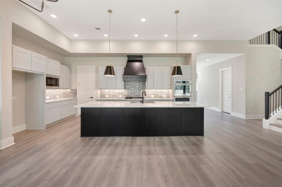 Furnished interior view inside a new home in The Woodlands Hills - Premier Collection, Willis (Image 25). Furnished interior view inside a new home in The Woodlands Hills - Premier Collection, Willis (Image 25).