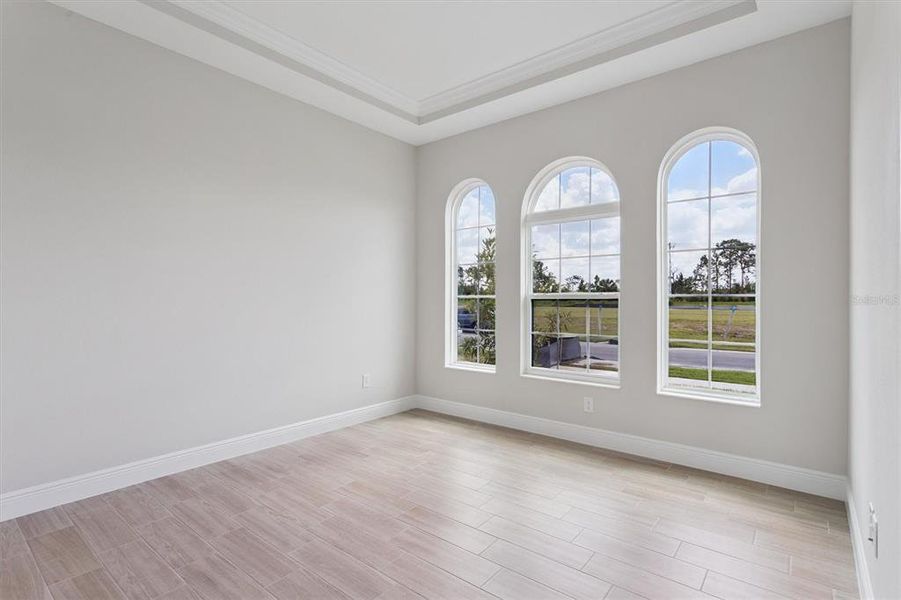 Spacious, unfurnished interior of a new home in Triple Creek, Riverview (Image 23).