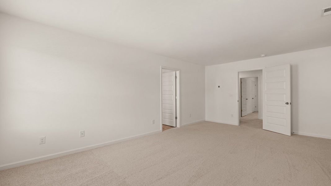 Spacious, unfurnished interior of a new home in Captain's Corner, Grovetown (Image 22).