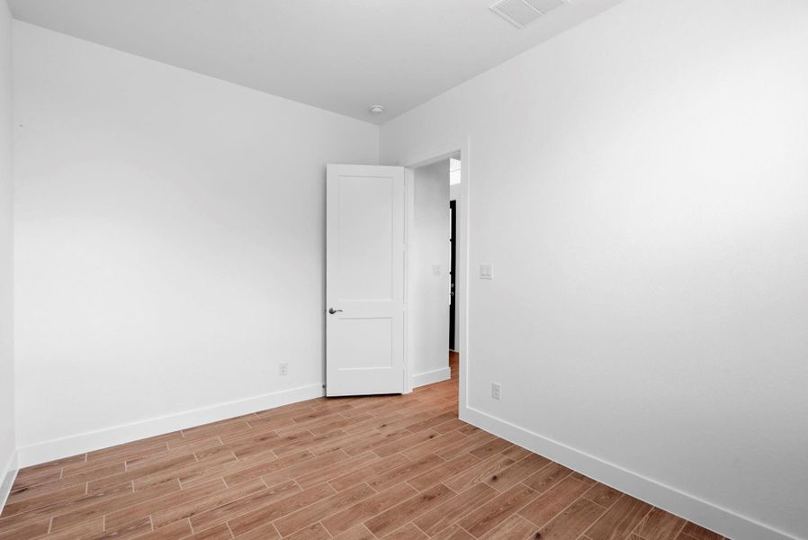 **Photos are representative - not of actual home** **Photos are representative - not of actual home**