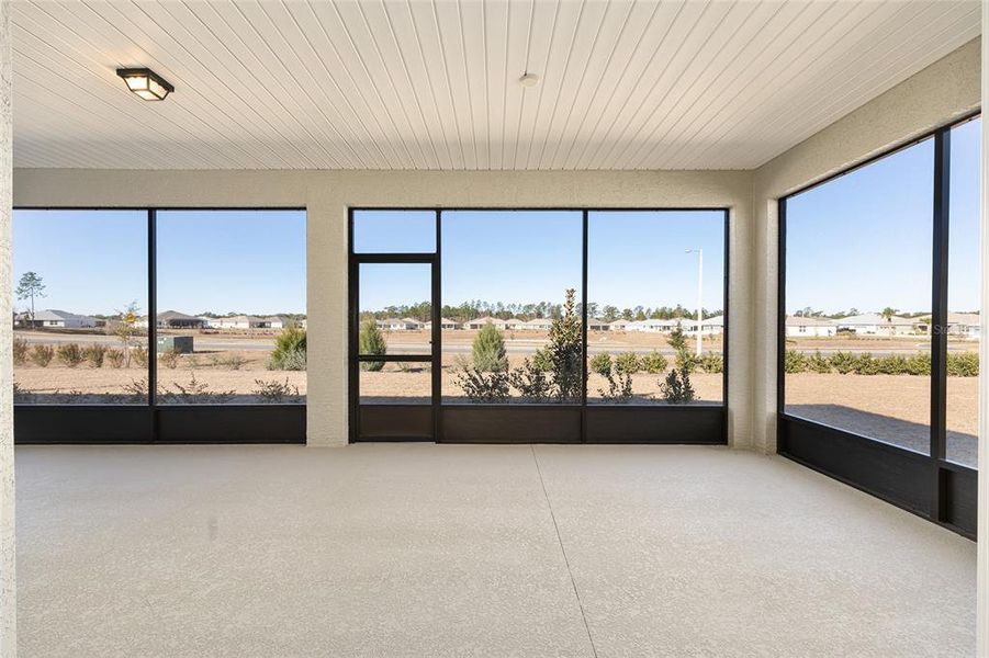 Exterior details and patio area of a home in , Ocala (Image 3).