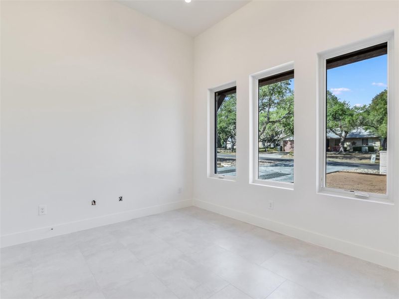 Secondary bedroom