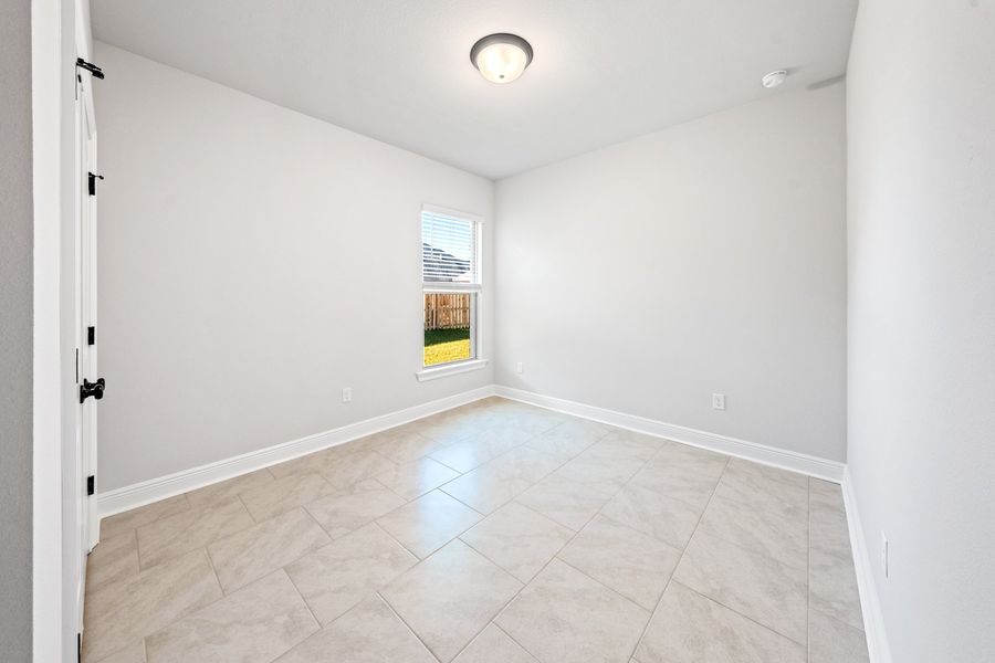 Spacious, unfurnished interior of a new home in The Bluffs at Lafayette, Freeport (Image 13). Spacious, unfurnished interior of a new home in The Bluffs at Lafayette, Freeport (Image 13).
