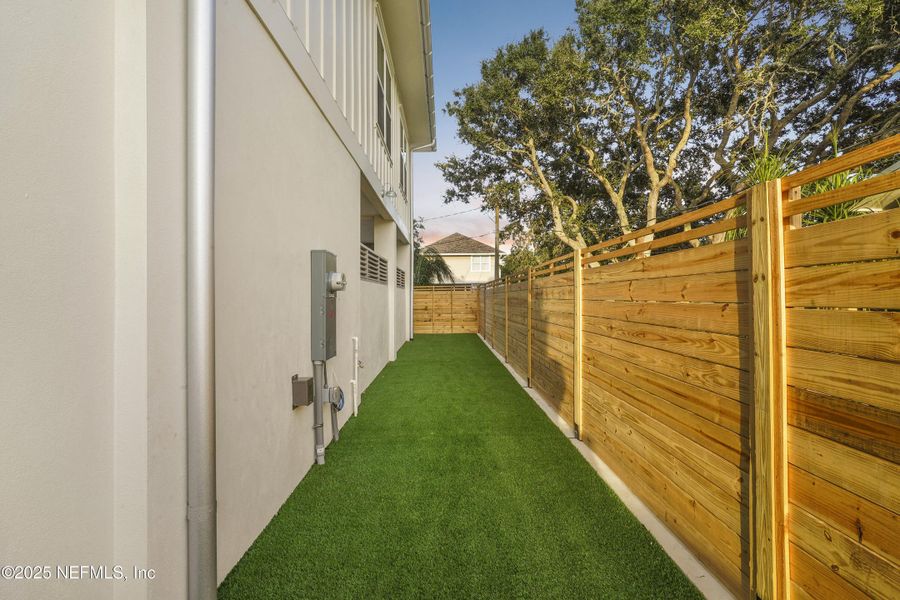 Image 47 of a home in .