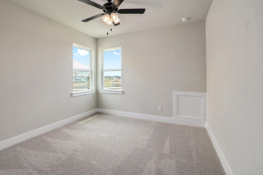 Spacious, unfurnished interior of a new home in Santa Rita Ranch, Liberty Hill (Image 19).