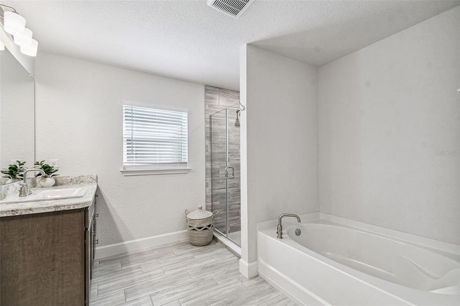 Furnished interior view inside a new home in Sugarmill Woods, Homosassa (Image 45).