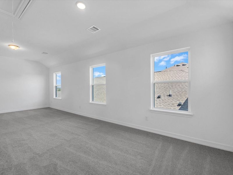 Spacious, unfurnished interior of a new home in Bergamo, Katy (Image 14). Spacious, unfurnished interior of a new home in Bergamo, Katy (Image 14).