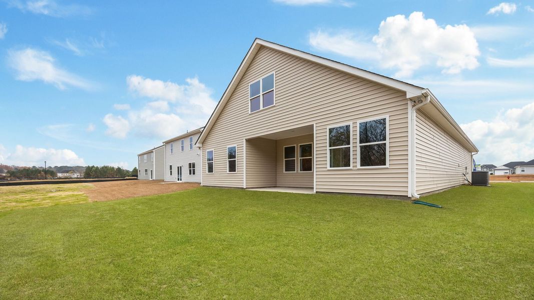Exterior details and patio area of a home in Villa Grande, Winterville (Image 21).