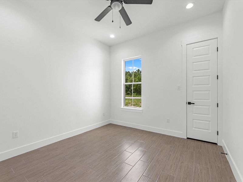 Spacious, unfurnished interior of a new home in , Dayton (Image 23).