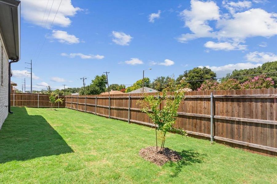 Front exterior of a new home in , Hewitt, TX, highlighting curb appeal (Image 18).