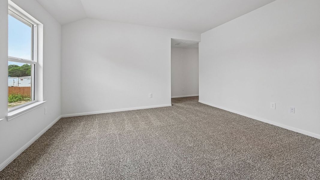 Spacious, unfurnished interior of a new home in Bar W Ranch, Leander (Image 31).