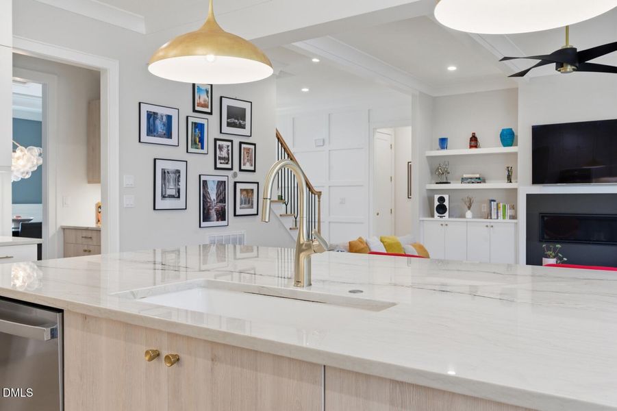 2812 theresa eileen way-21