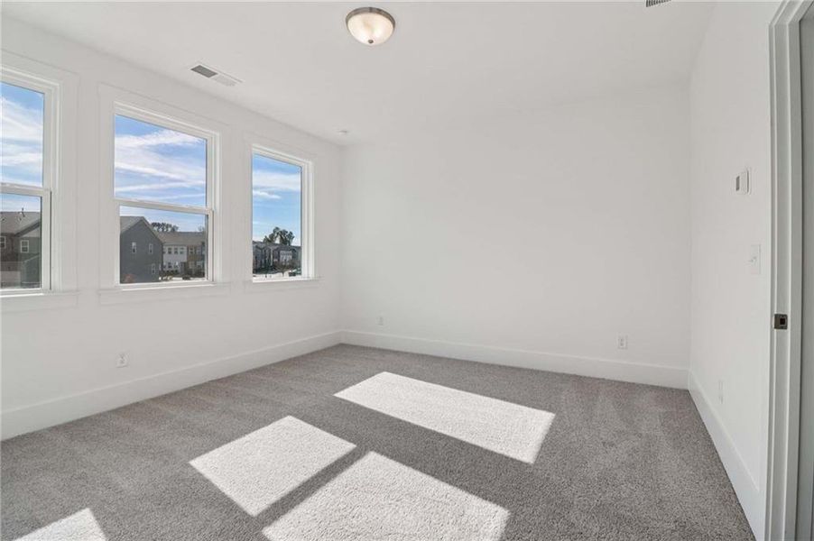 Spacious, unfurnished interior of a new home in Park Vue, Atlanta (Image 27). Spacious, unfurnished interior of a new home in Park Vue, Atlanta (Image 27).