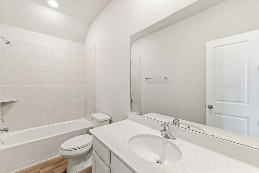 Furnished interior view inside a new home in Laurel Landing, Alvin (Image 9).