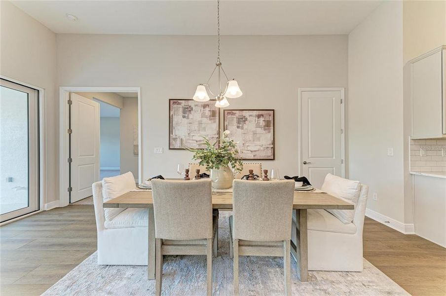 Furnished interior view inside a new home in Triple Creek, Riverview (Image 15). Furnished interior view inside a new home in Triple Creek, Riverview (Image 15).