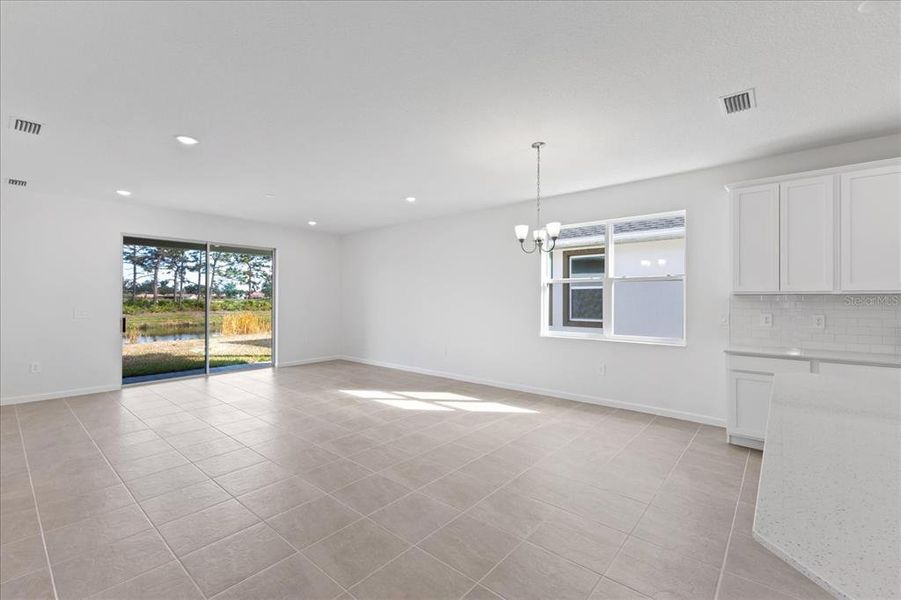 Spacious, unfurnished interior of a new home in , Venice (Image 9).