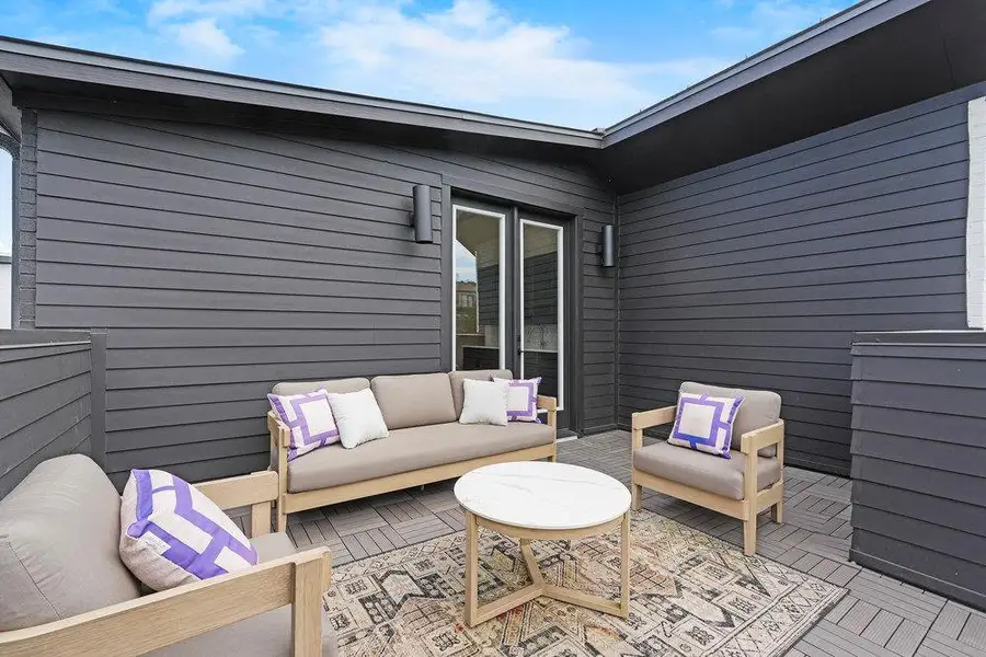 Private Deck