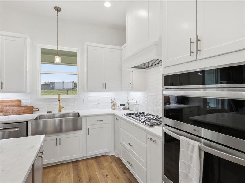 Furnished interior view inside a new home in , Weatherford (Image 17).