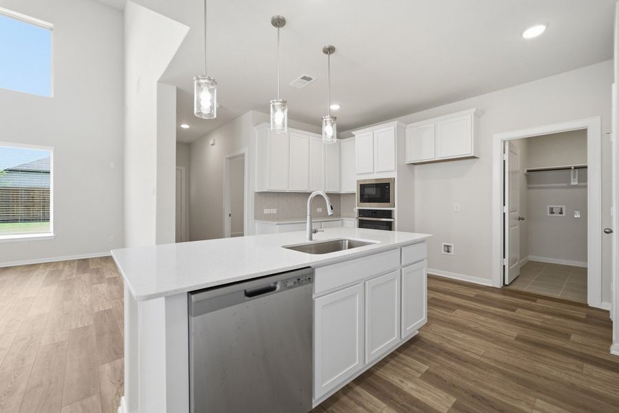 Furnished interior view inside a new home in La Terra, Celina (Image 12).