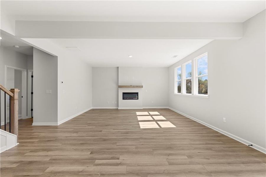 Spacious, unfurnished interior of a new home in Cedar Farms, Winder (Image 13).