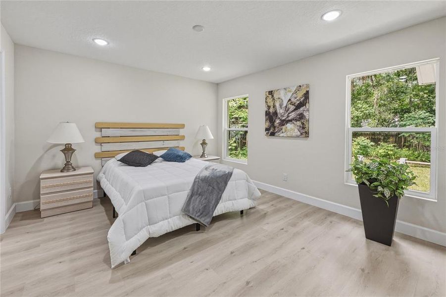 Furnished interior view inside a new home in , Deland (Image 9).