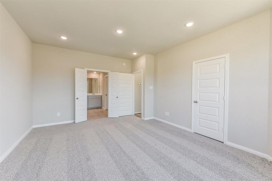 Spacious, unfurnished interior of a new home in Colony at Pinehurst, Pinehurst (Image 34).