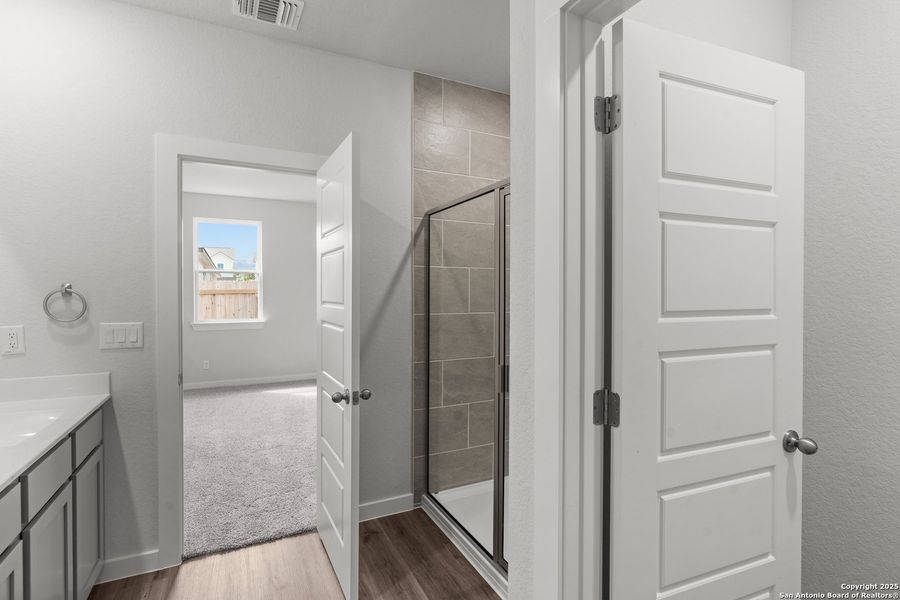 Furnished interior view inside a new home in Highland Ridge, New Braunfels (Image 12). Furnished interior view inside a new home in Highland Ridge, New Braunfels (Image 12).