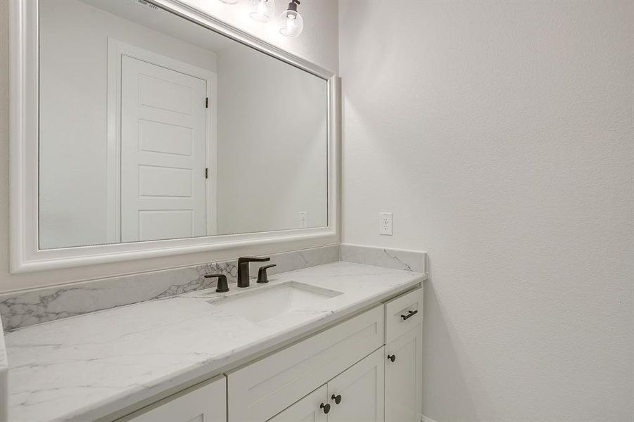 BEDROOM 3 Vanity space.