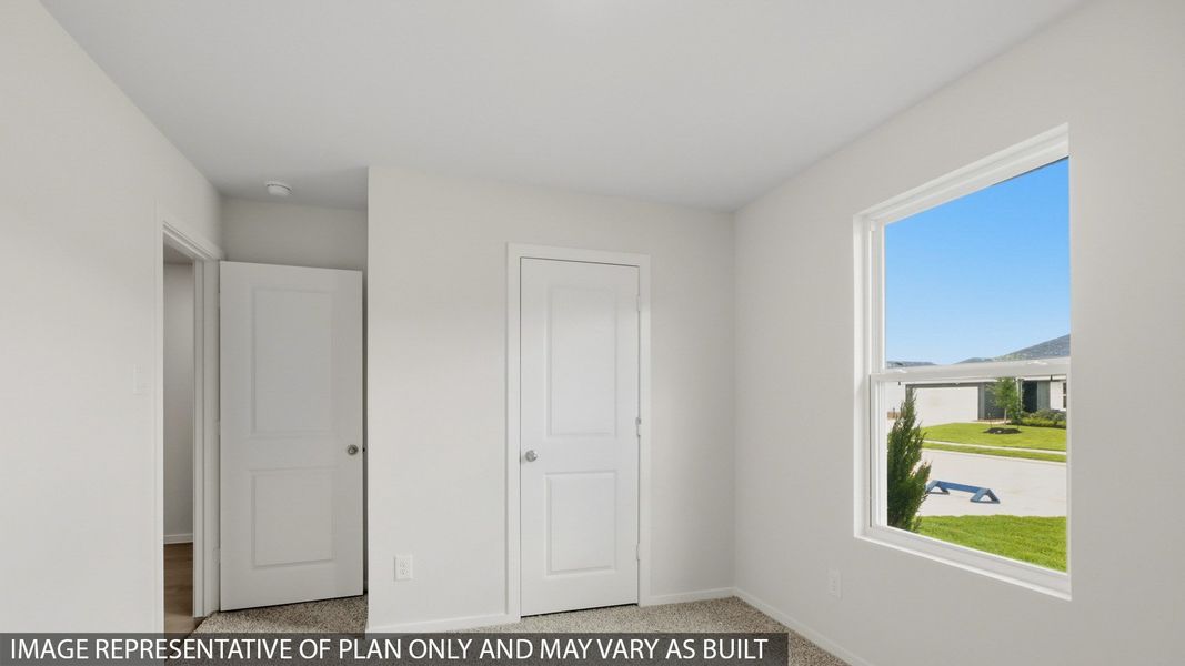 Spacious, unfurnished interior of a new home in Lexington Heights, Willis (Image 20).