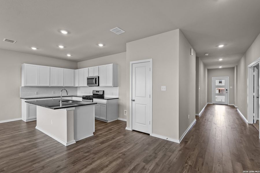 Furnished interior view inside a new home in Garden Grove, San Antonio (Image 7).