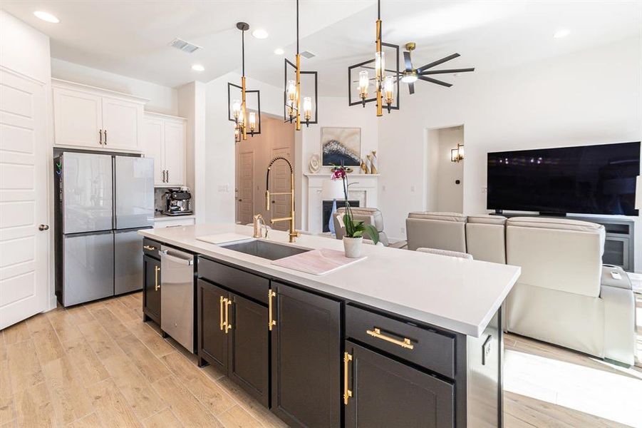 Furnished interior view inside a new home in Sweetgrass, Haslet (Image 31). Furnished interior view inside a new home in Sweetgrass, Haslet (Image 31).