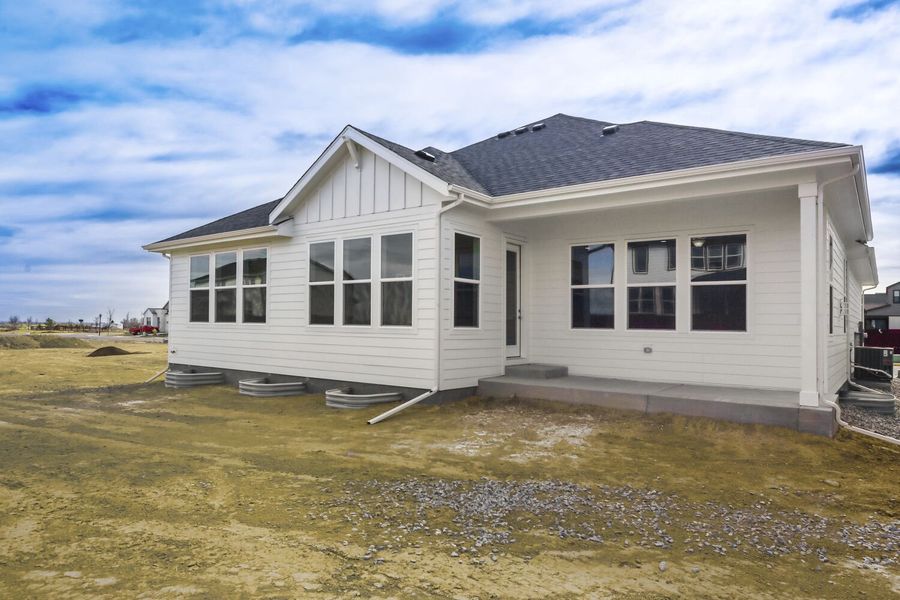 1644 Sundown - Rear Exterior