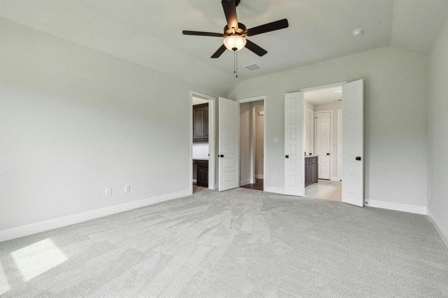 Spacious, unfurnished interior of a new home in Stoney Creek, Sunnyvale (Image 26). Spacious, unfurnished interior of a new home in Stoney Creek, Sunnyvale (Image 26).