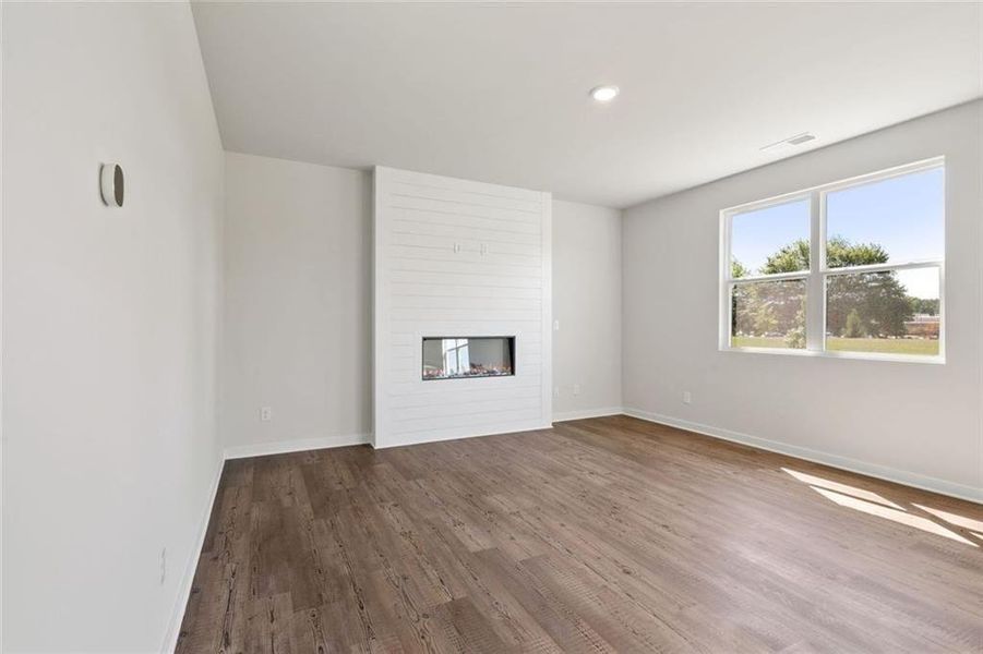 Spacious, unfurnished interior of a new home in Walker Grove, McDonough (Image 18). Spacious, unfurnished interior of a new home in Walker Grove, McDonough (Image 18).