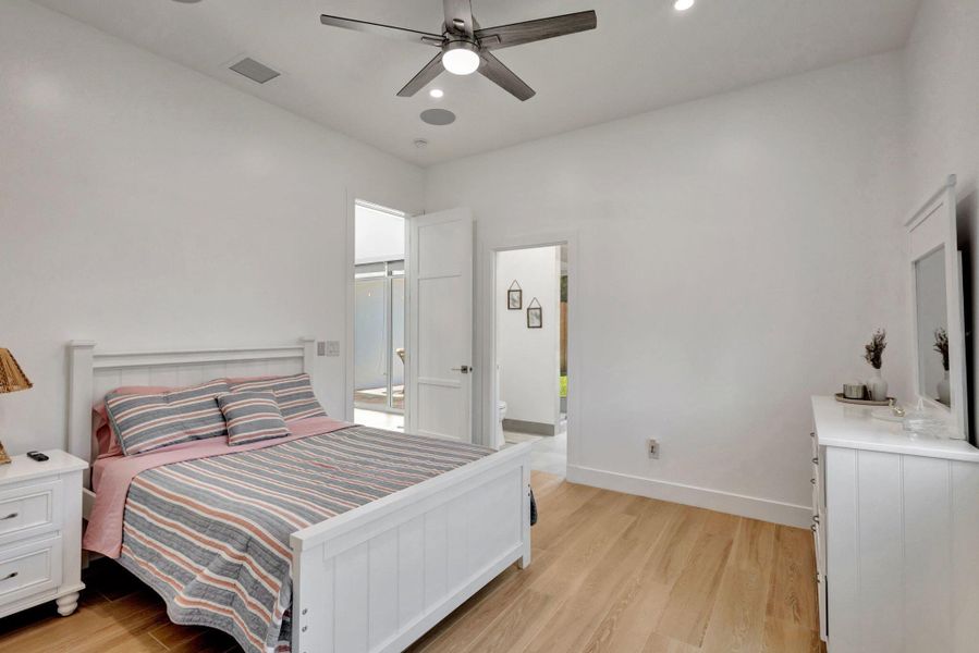 Furnished interior view inside a new home in , North Palm Beach (Image 72). Furnished interior view inside a new home in , North Palm Beach (Image 72).