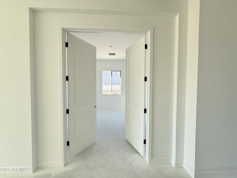 09.0 Den with dble doors 09.0 Den with dble doors