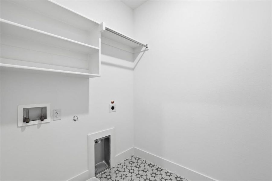 Spacious, unfurnished interior of a new home in , Arlington (Image 26).