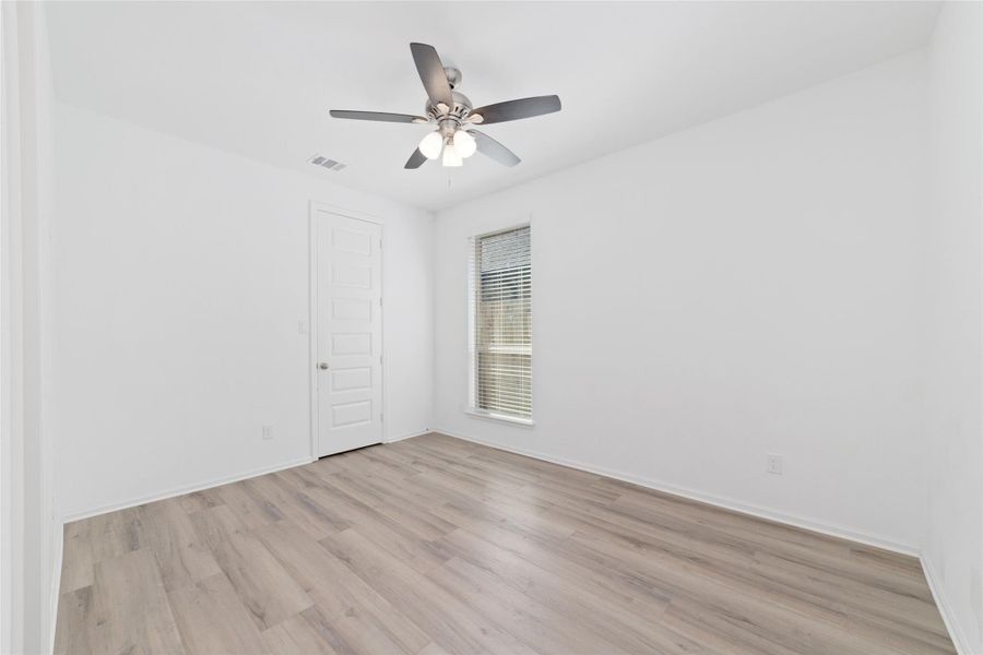 Spacious, unfurnished interior of a new home in , Fulshear (Image 20).