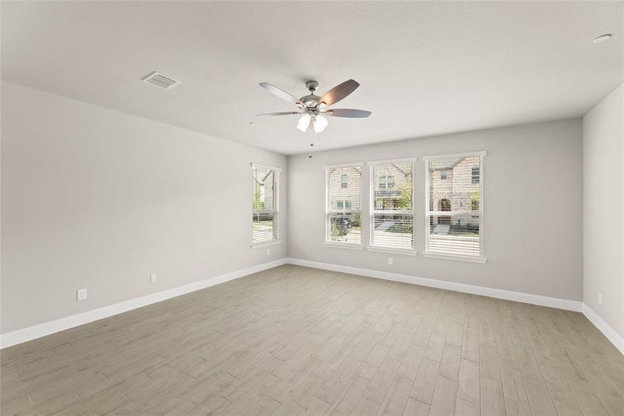 3049 Tall Pine-Living Room-2